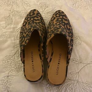 Lucky Brand Tan and Black Leopard Mules